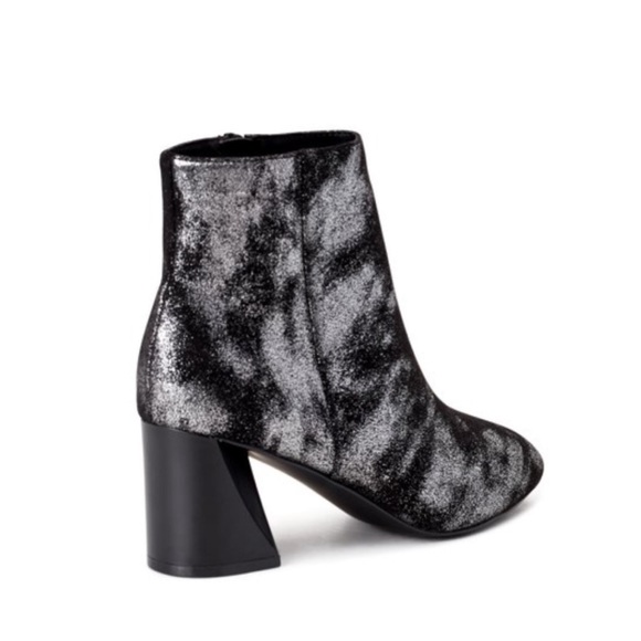 Kendall + Kylie Ankle Metallic Booties - Picture 9 of 13